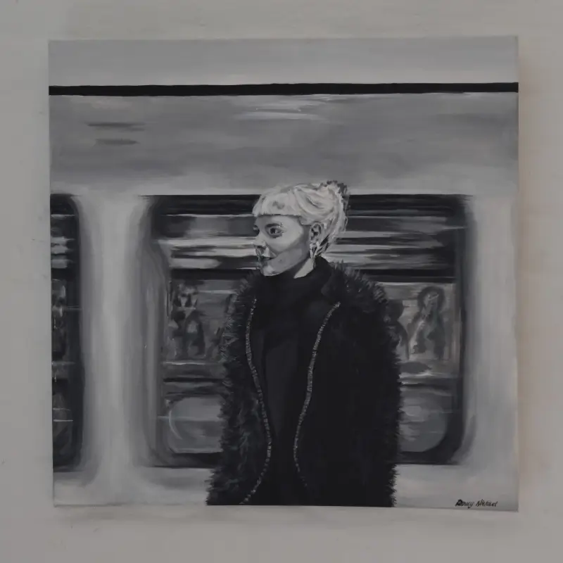 Portrait in front of blurred U-Bahn